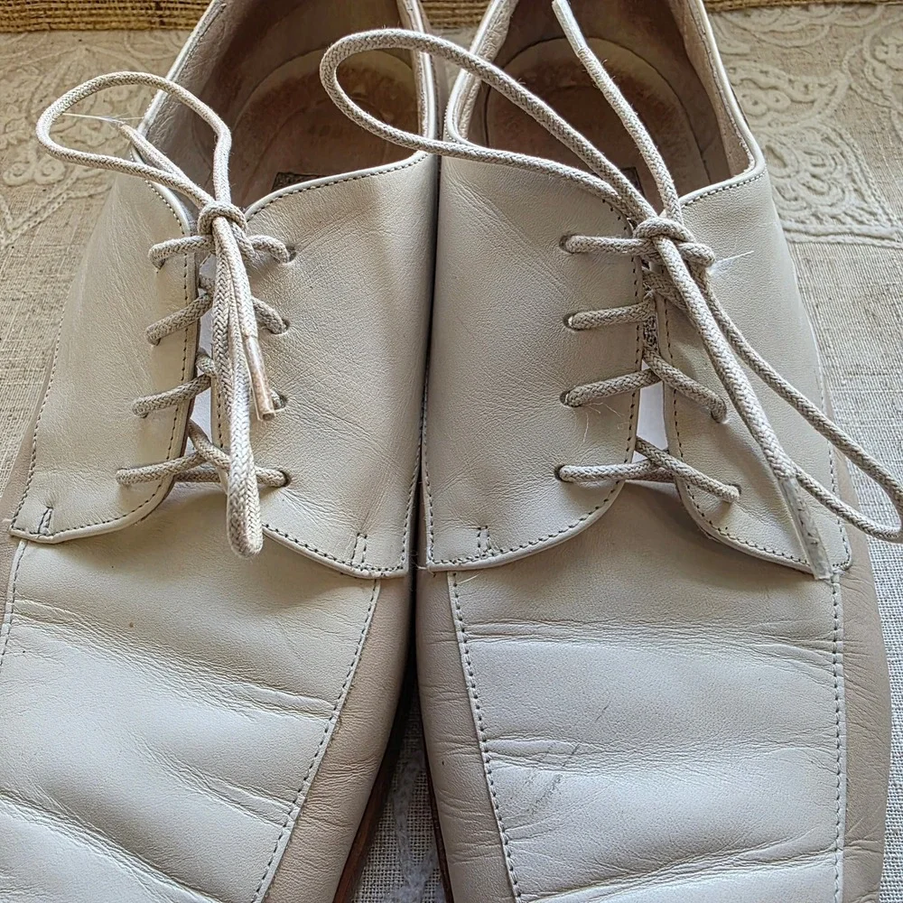Amalfi Abby Italian Leather Oxford Shoes 7B Cream Beige Square Toe Lace Up Flats